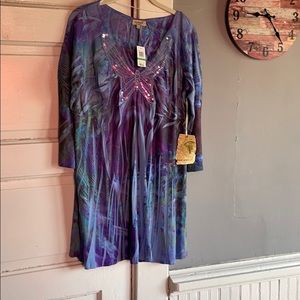 Women’s One World Butterfly Top. Size large.